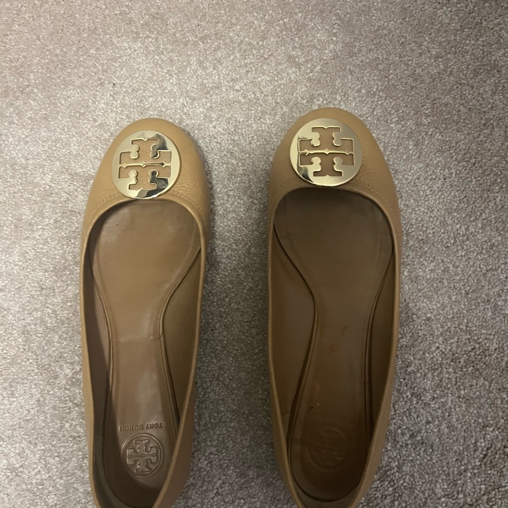 Tory Burch Tan Leather Flats with Logo Medallion